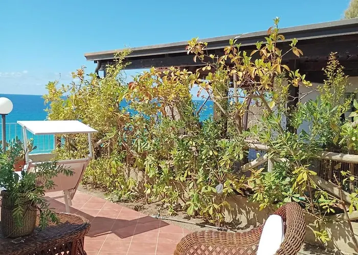 Clementina Apartment Mandaradoni